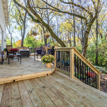 Pressure Treated Tri-Level Deck with Deckorator Balusters