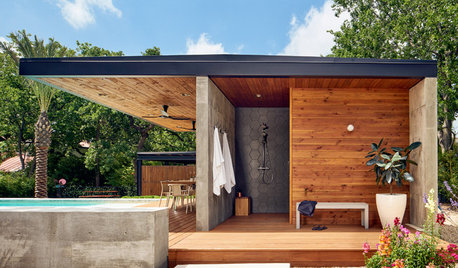 Best of the Week: 30 Outdoor Showers From Around the World