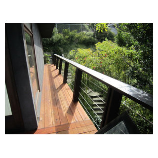 Redwood / Cable railing Pacific palisades wood deck. - Midcentury ...
