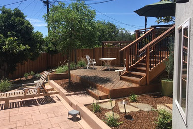 Example of an arts and crafts deck design in San Francisco