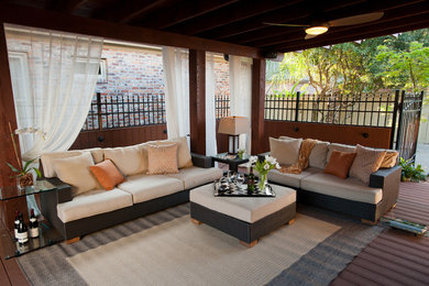 Example of a trendy deck design in New Orleans