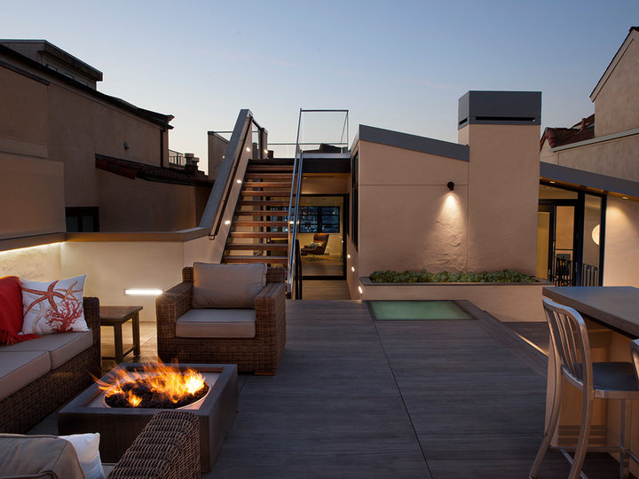 Contemporary Deck - Deck