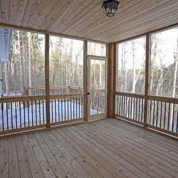 Screened-in Deck – Discover Crossing – Model Home