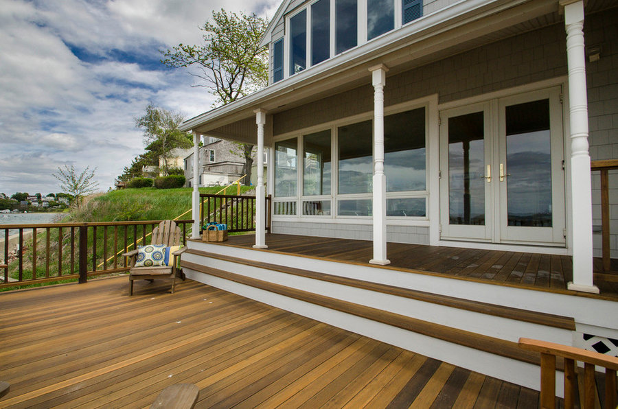 Sea Side Vacant with views of the Boston Skyline!