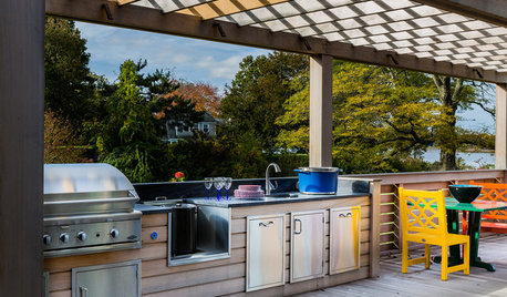 How to Cook Up Plans for a Deluxe Outdoor Kitchen