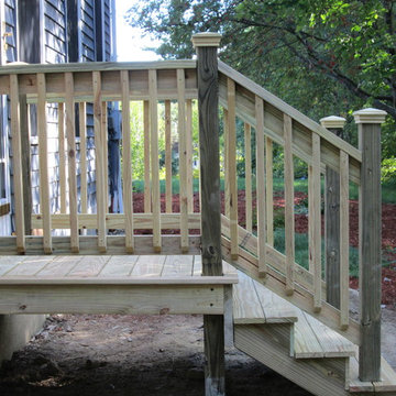 Small Deck / Entry