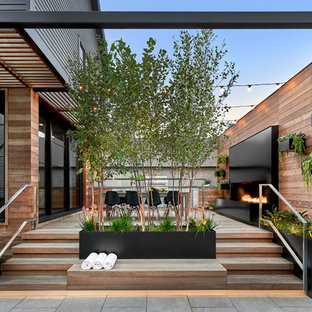 Idee per una terrazza contemporanea dietro casa