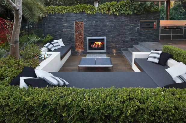 Contemporary Terrace by Dean Herald-Rolling Stone Landscapes