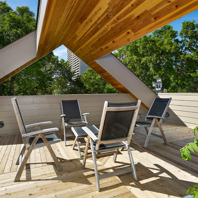 Trendy deck photo in Edmonton