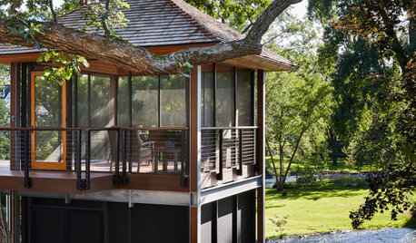 Screened-In Porch and a Deck Under the Oaks in Minnesota
