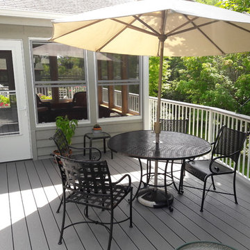 Trex Select Pebble Grey deck with Westbury White Aluminum rail in Excelsior MN