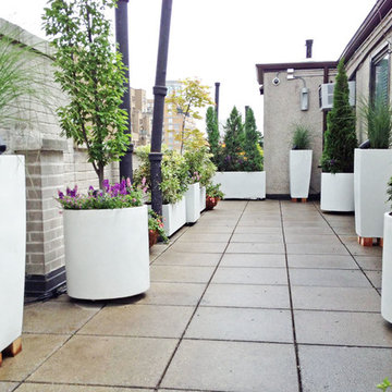 Upper West Side Roof Garden: White Planters, Terrace Deck, Paver Patio, Containe