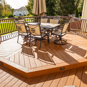 Vinyl deck with octagon step-up