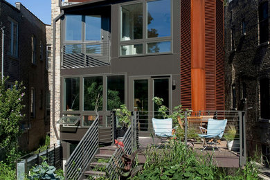 Deck container garden - mid-sized contemporary backyard deck container garden idea in Chicago with no cover