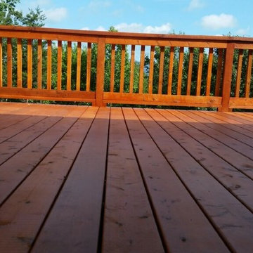 Western cedar deck with pergola