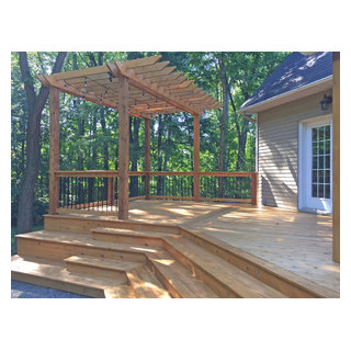 Western Red Cedar Deck With Pergola - Traditional - Deck - Montreal ...