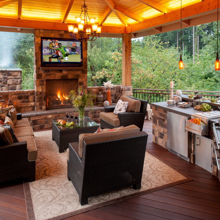 75 Most Popular 75 Beautiful Deck with an Outdoor Kitchen Ideas ...