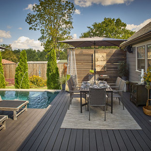 Idee per una piccola terrazza tradizionale dietro casa con fontane e nessuna copertura