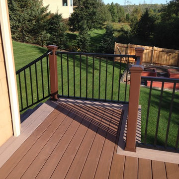 Williams Residece - Azek Composite Decking with TimberTech Radiance Rail Express