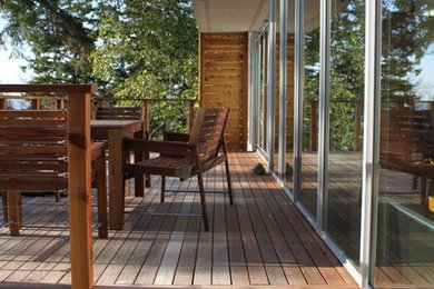 Photo of a modern terrace in Seattle.