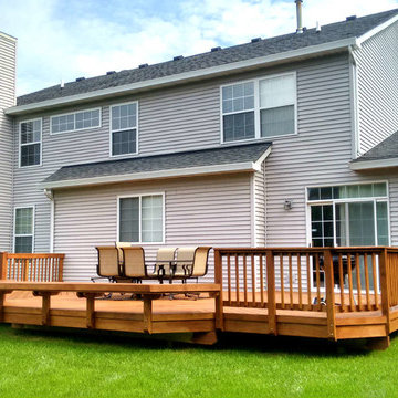 Wood Deck Design in Lindenhurst, IL