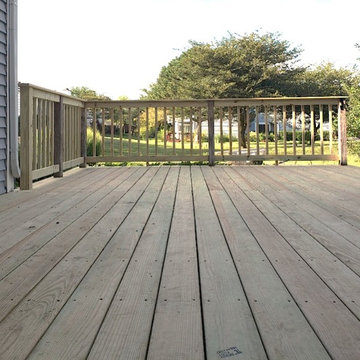 Wood deck in Vernon Hills IL