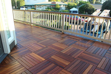Deck - mid-sized craftsman deck idea in Orange County