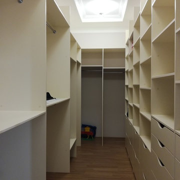 Детская комната с гардеробом 64 м2