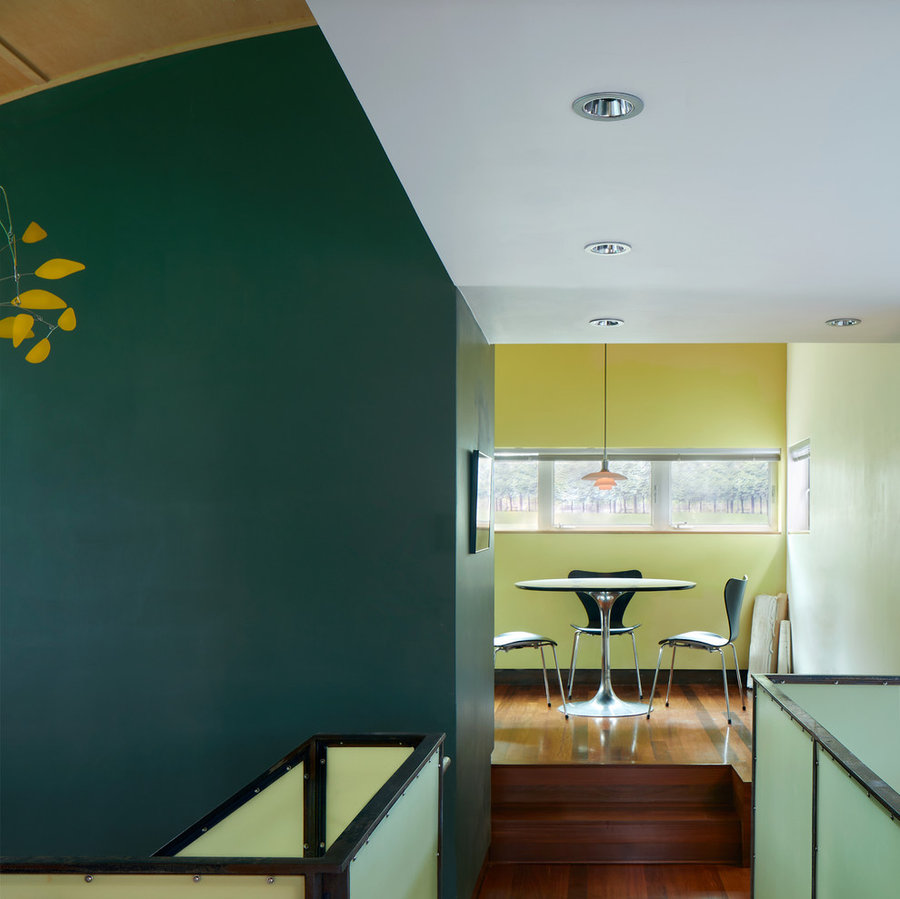 900 square foot House and Garden