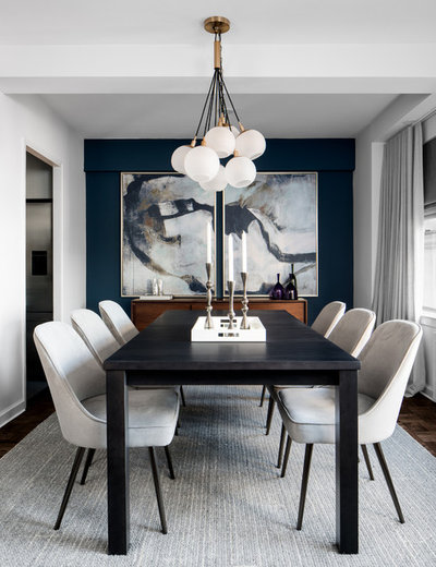 Contemporary Dining Room by Décor Aid