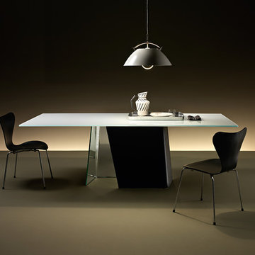 Accordo Dining Table by Fiam Italia