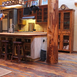 Eclectic dining room photo in Los Angeles
