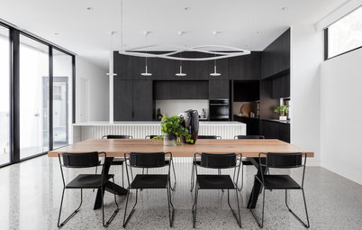 Room of the Week: A Robust and Striking Black-and-White Kitchen