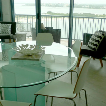 Apartment Dining & Deck