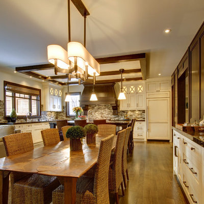 Beach style great room photo in Calgary