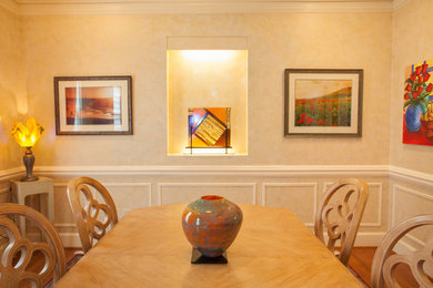 Example of an eclectic kitchen/dining room combo design in DC Metro