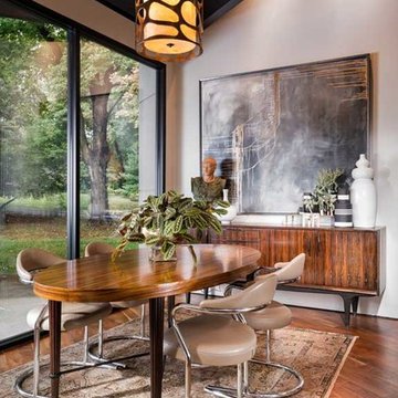 Artsy Vibe in Mid-Century Modern Ranch