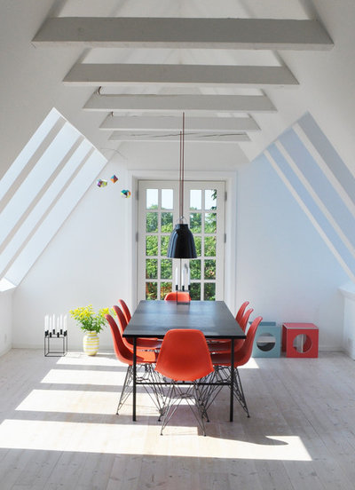 Scandinavo Sala da Pranzo by SMALL DESIGN