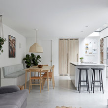 London Houzz Tour: Natural Finishes Add Texture to a Minimal Home