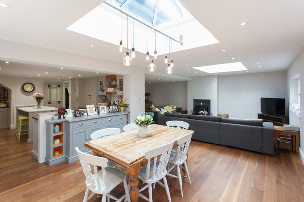 Transitional Dining Room by Hampshire Design Consultancy Ltd.