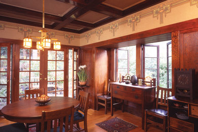 Dining room - dining room idea in San Francisco