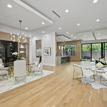 Burgundy - Dining / Entry