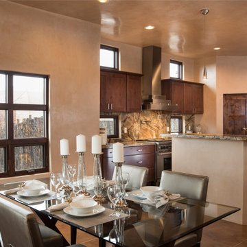 Camino Esperanza Dining Room/Kitchen