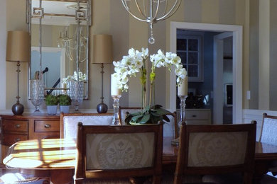 Example of a classic dining room design in Raleigh