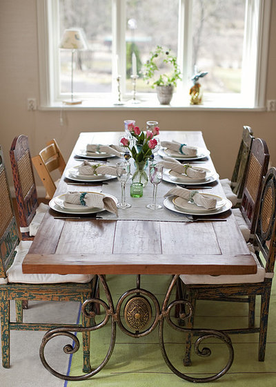 Eclectic Dining Room by Fotograf Lisbet Spörndly