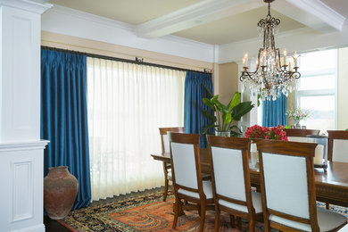 Example of a mid-sized classic dining room design in Seattle