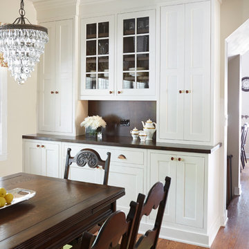 Chicago Built-in Dining Room Buffet.  Design by Fred M Alsen of fma Design.