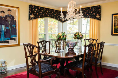 Example of a classic dining room design in Baltimore