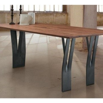 Clipper Oak dining table from Oliver B Casa