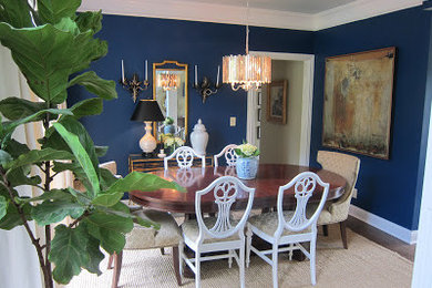 Example of a transitional dining room design in Nashville